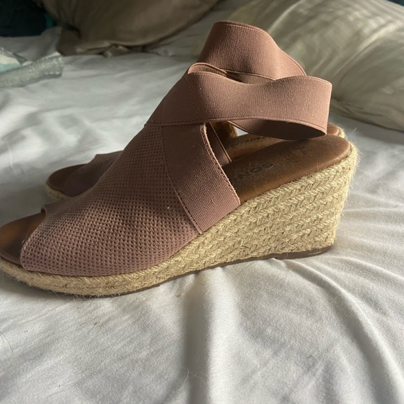 Wedges - Picture 2 of 4